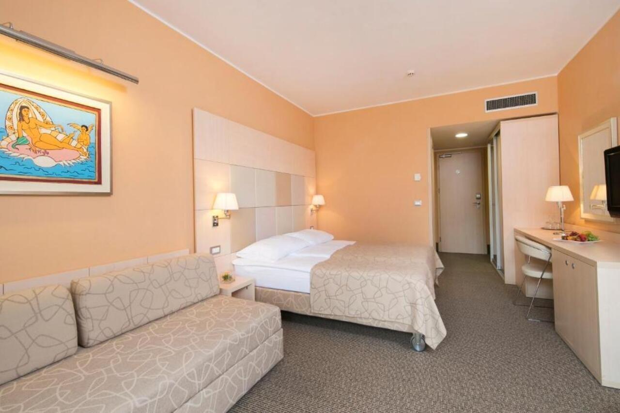 Haliaetum And Mirta Hotel Изола Екстериор снимка